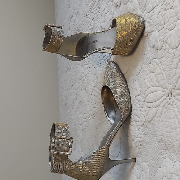 Audrey Brooke pumps size 10 - Picture 1 of 5